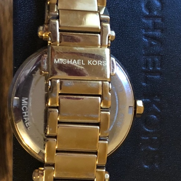 Michael Kors Watch - Picture 3 of 4